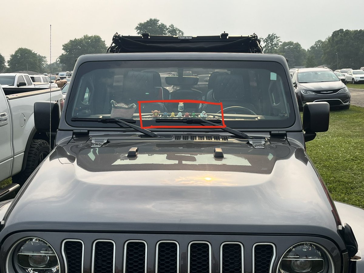 Hey Jeep guys…. STOP THIS SHIT!!!

#JeepCulture #JeepItReal #BeAMan