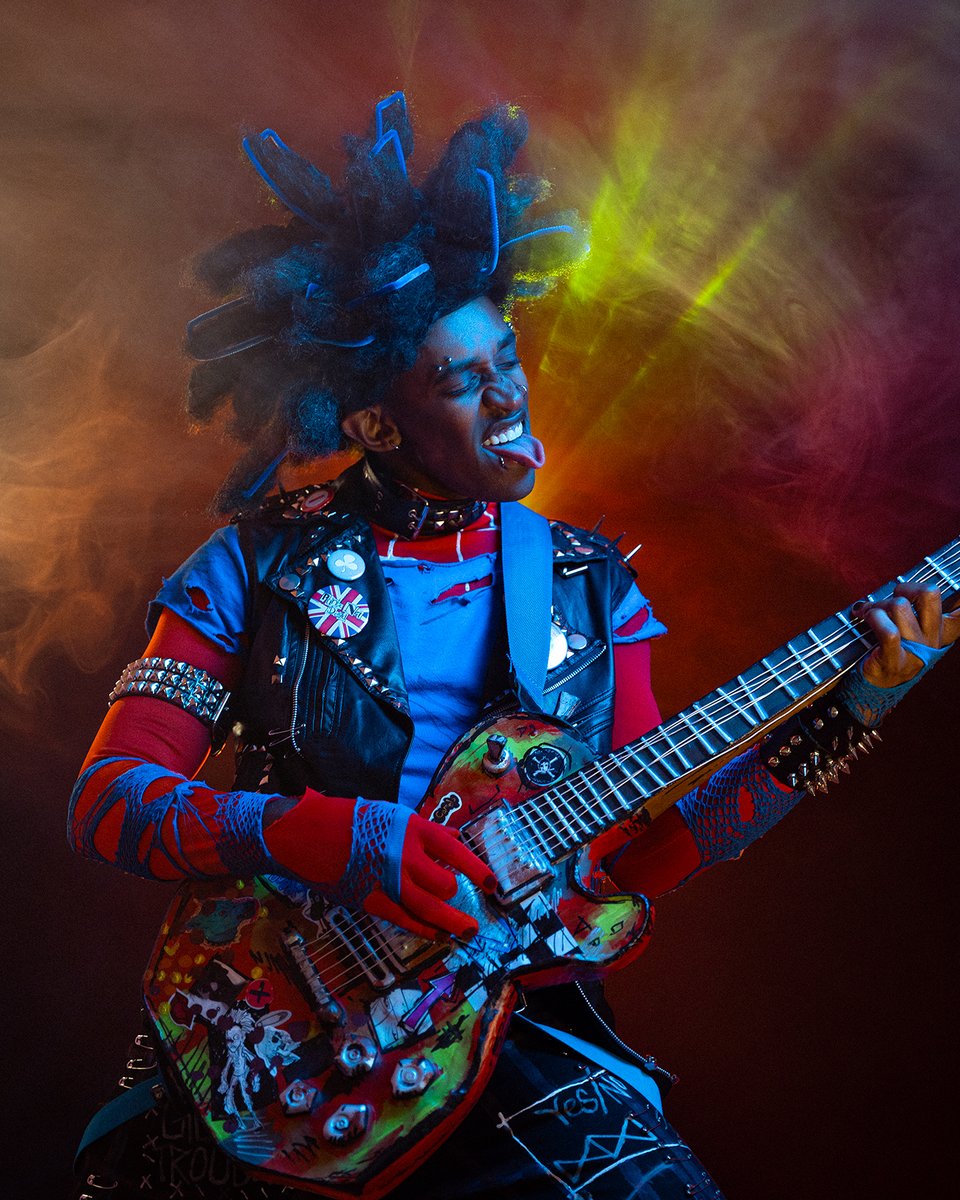 whoachriswhoa's tweet image. Sooooooo I did a Hobie photoshoot last night with @ jacob.halter (on IG) and you guys....these pictures are absolute INSANITY...🤯😭🤩😍😎😵🥹😱

TO MY HOBIE STANS, I HOPE YOU'RE STILL HUNGRY!
 #hobie #Spiderpunk