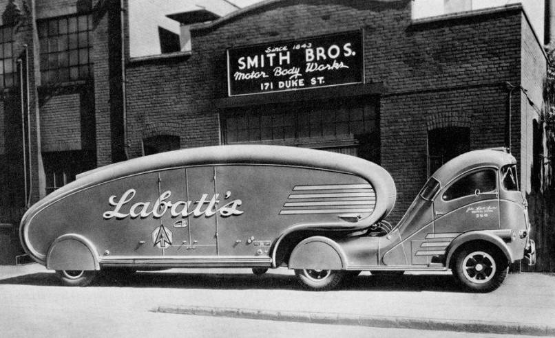 LabattUSA's tweet photo. Your friend pulls up in a '47 Labatt Streamliner. What's your first stop? https://t.co/wF6qhNWD0l
