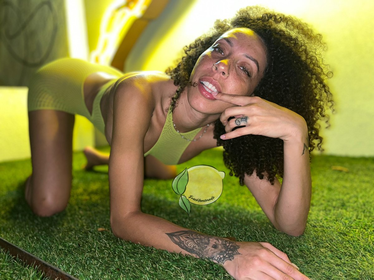 Lemonade🍋💦 on Twitter "RT frecklelemonade Palm Springs me please🌴