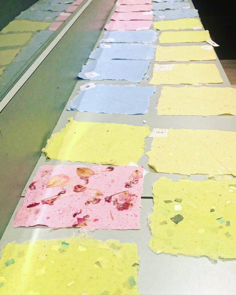 paper_powered's tweet photo. We made a bit of paper today at Toronto’s First Post Office. #paper #recycledpaper #handmade #handmadepaper

@TOs1stPO https://t.co/WukSQnbuFy