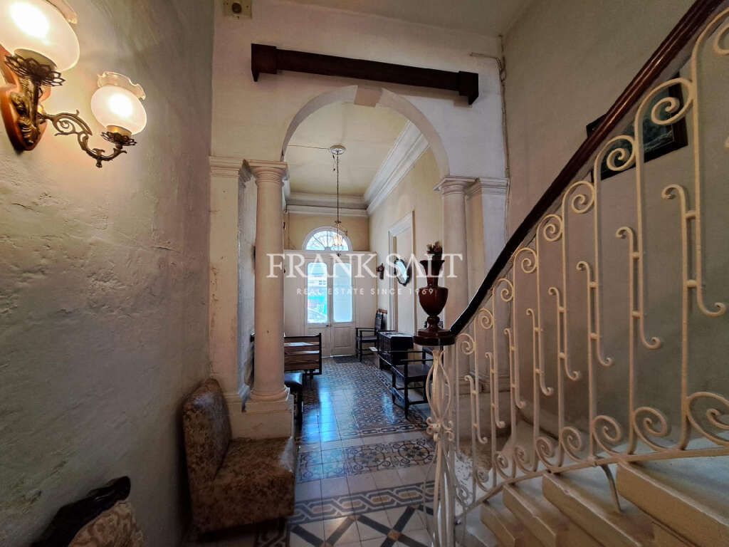 OSpropertyforum's tweet image. For Sale - House #Marsa #realestate globimmo.net/en/for-sale/ho…