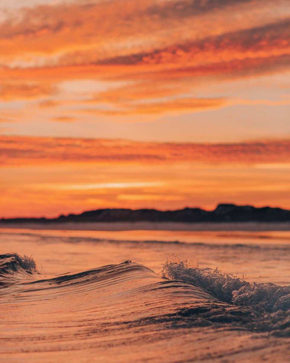 SouthWalton's tweet photo. waving goodbye to #CaptureTheSunsetWeek 🌅👋

#SundaySunset

📸: with_lindsay on Insta https://t.co/ZY38jer3bU