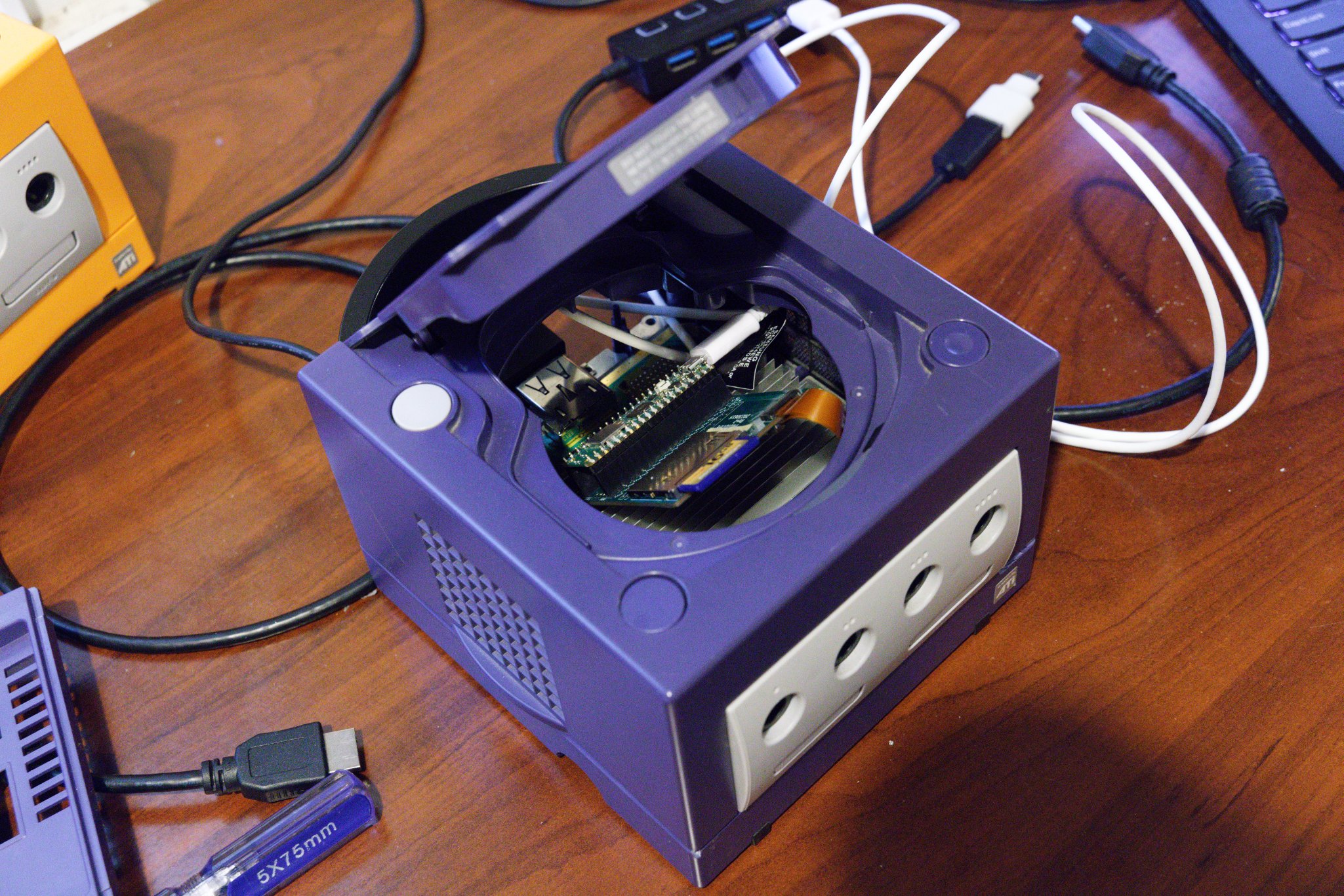 Chrispville on twitter announcing flippydrive the no solder open