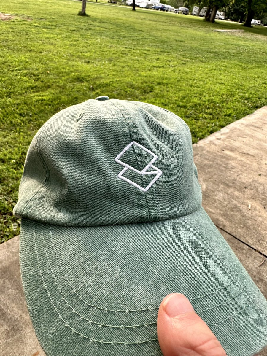 cp3ttibone's tweet photo. Sometimes you just need to disconnect and reconnect with nature, and gotta wear the best hat ever @Superhuman https://t.co/EZDDHhzHTv