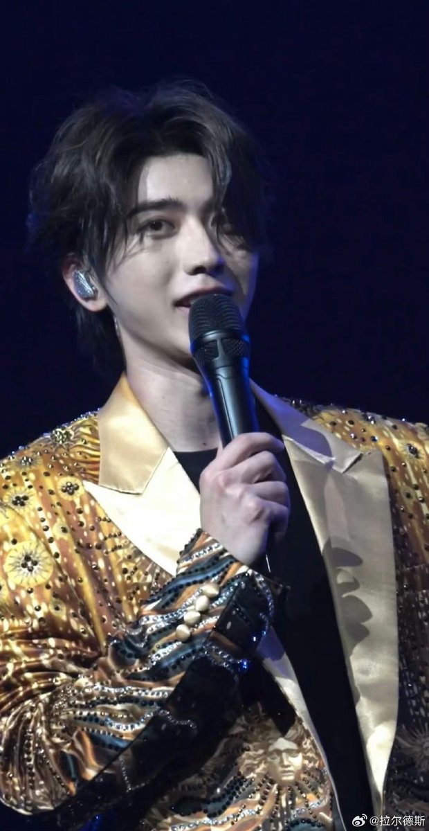 caixukun_lan's tweet photo. Cai.xukun

Cai Xukun Concert Tour
#CaiXukun 
#KUN2023WorldTour
#CaiXukunConcertSingapore
@CXK_official https://t.co/2vPi12QbKh