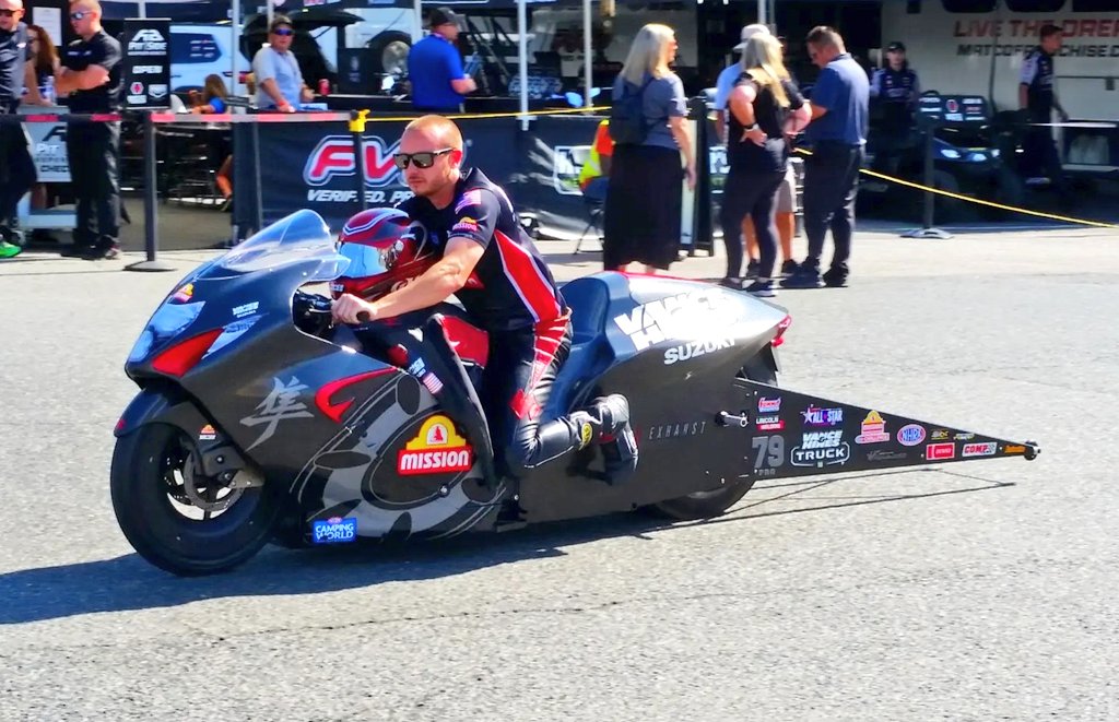 JPrusia's tweet photo. The winners of the 43rd and final Dodge Power Brokers NHRA Mile-High Nationals at Bandimere Speedway.

Top Fuel: Clay Millican

Funny Car: Matt Hagan

Pro Stock: Troy Coughlin Jr.

Pro Stock Motorcycle: Gaige Herrera

#NHRA #WesternSwing #MileHighNats #BandimereSpeedway https://t.co/8sA4YV9aeE