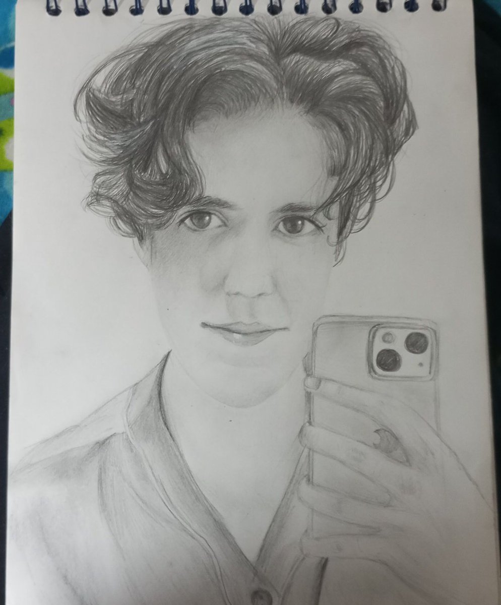 Shimei_23's tweet image. Aqui está el resultado espero les guste 🥹💕 no soy muy buena en los retratos pero hice mi mejor esfuerzo 
@Soaringchuu #SoarinngArt