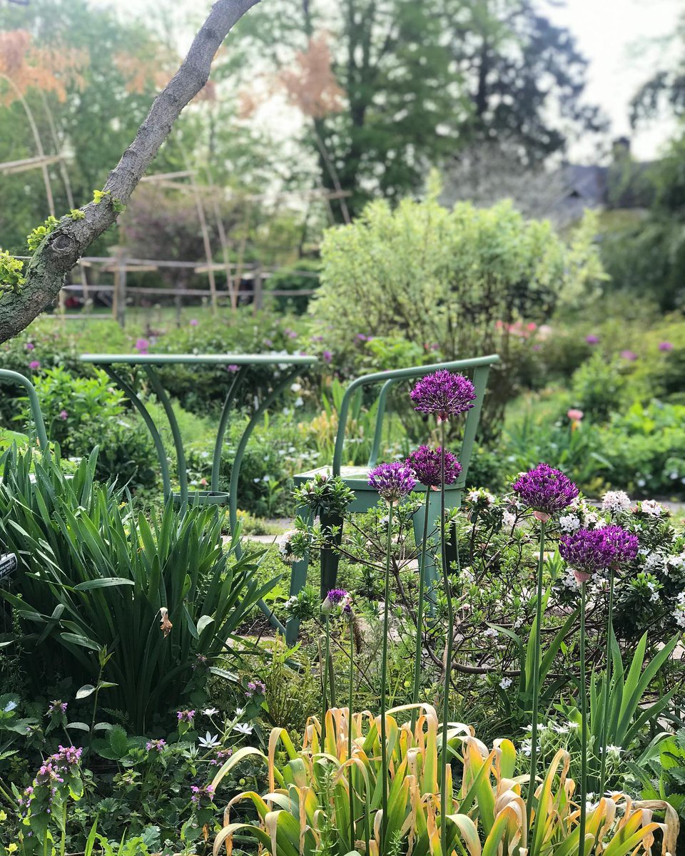 #NowHiring <a href="/BlithewoldRI/">Blithewold Mansion</a> is seeking a full-time #horticulturist to work alongside their current horticulture team members and volunteers. The position will participate in all #gardening duties across the property.
Find all requirements here: bit.ly/BlithewoldMans…
#RIjobs