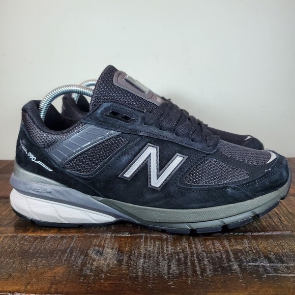 ClosetTami's tweet photo. So good I had to share! Check out all the items I'm loving on @Poshmarkapp #poshmark #fashion #style #shopmycloset #nike #mountainhardwear #newbalance: https://t.co/HqrdgtAKec https://t.co/zoQInTF95X