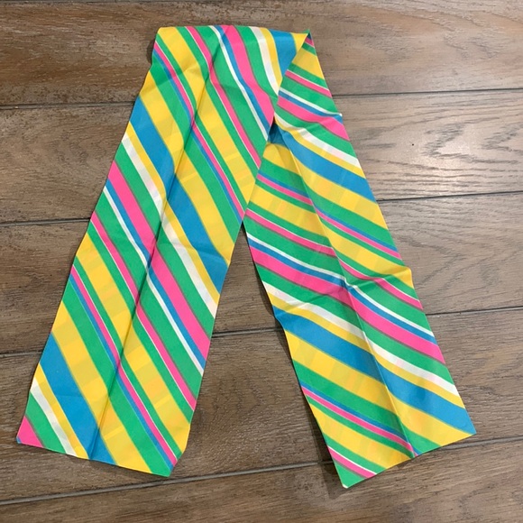 So good I had to share! Check out all the items I'm loving on <a href="/Poshmarkapp/">Poshmark</a> from <a href="/amanda_mucha/">Amanda Mucha</a> #poshmark #fashion #style #shopmycloset #betseyjohnson #express: posh.mk/zKBwcCXGuBb