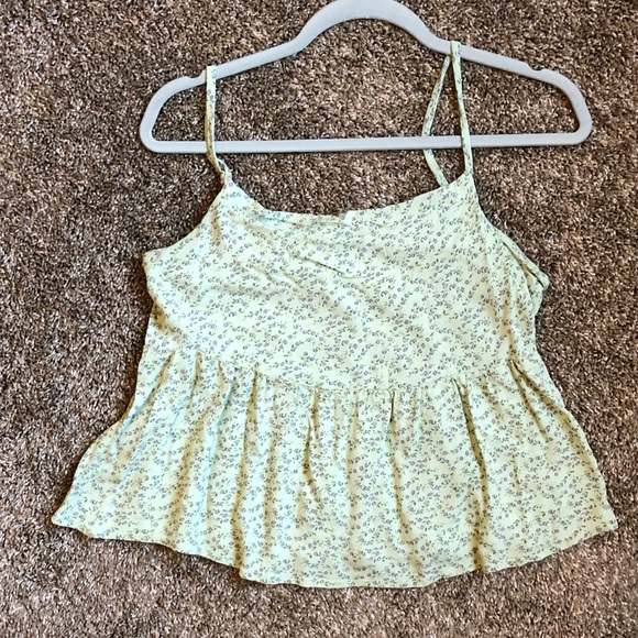 hauteplus1's tweet photo. So good I had to share! Check out all the items I'm loving on @Poshmarkapp #poshmark #fashion #style #shopmycloset #americaneagleoutfitters #chicos #longchamp: https://t.co/0M0JeY5AzH https://t.co/HvZyeEpXPQ