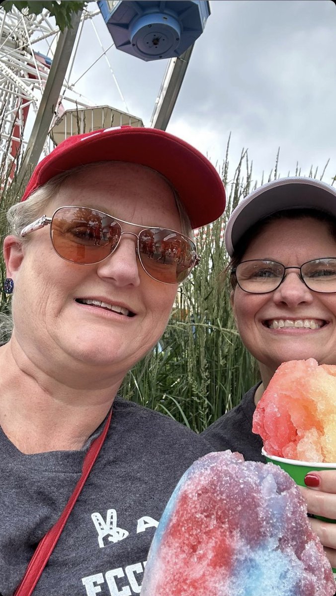 virginiafccla's tweet photo. It’s #NationalIceCreamDay! Some of the members of our #VAFCCLA delegation to the 2023 #FCCLA National Leadership Conference enjoyed cups, cones, and even snow cones in Denver! Now that we are back, a number of those leaders have been buzzing today as they set up for @VATFACS! https://t.co/zRC7jC4lVL