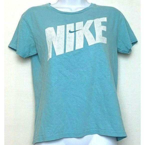 So good I had to share! Check out all the items I'm loving on <a href="/Poshmarkapp/">Poshmark</a> #poshmark #fashion #style #shopmycloset #levis #freepeople #nike: posh.mk/zyciz00GuBb