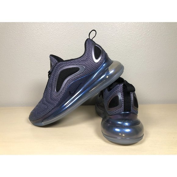 VintagClothes4U's tweet photo. So good I had to share! Check out all the items I'm loving on @Poshmarkapp from @SpulyTweets #poshmark #fashion #style #shopmycloset #nike #underarmour #pedrogarcia: https://t.co/IAESYPUWPV https://t.co/NijT4SqR0Q