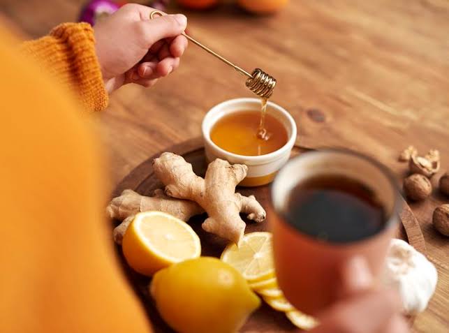 petanirumah's tweet photo. JUSTRU
Juice True For Your Health

5 bahan alami terbaik bersatu Untuk Tubuh.
Bawang putih Tunggal, Jahe Merah, Cuka Apel, Madu Sialang &amp; Lemon

Bermula Sekitar 2 minggu yang lalu istri minta di belikan Jus Bawang putih atas saran temannya, karna lagi radang tenggorokan 

Thread https://t.co/FV43pJnEm7