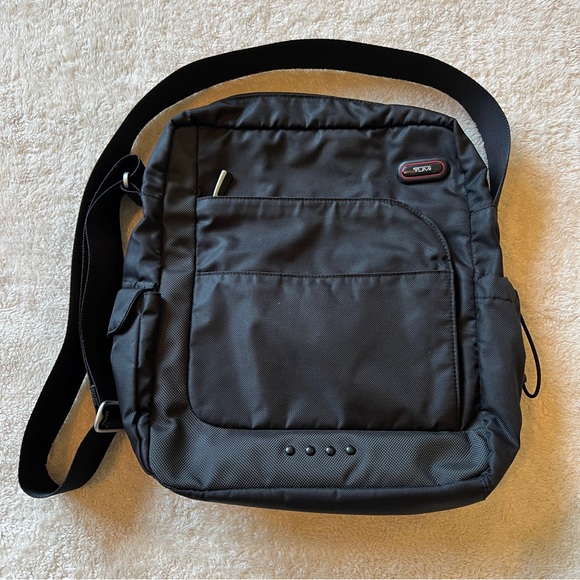 So good I had to share! Check out all the items I'm loving on <a href="/Poshmarkapp/">Poshmark</a> #poshmark #fashion #style #shopmycloset #tumi: posh.mk/TglYOpCipBb