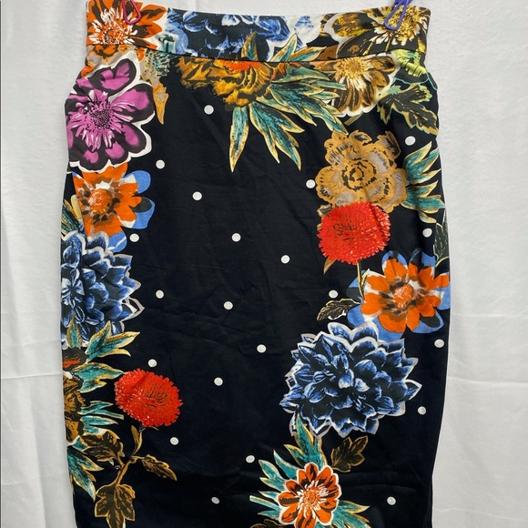 So good I had to share! Check out all the items I'm loving on <a href="/Poshmarkapp/">Poshmark</a> #poshmark #fashion #style #shopmycloset #quackerfactory #hermes #yoanabaraschi: posh.mk/Zrs11P6GuBb