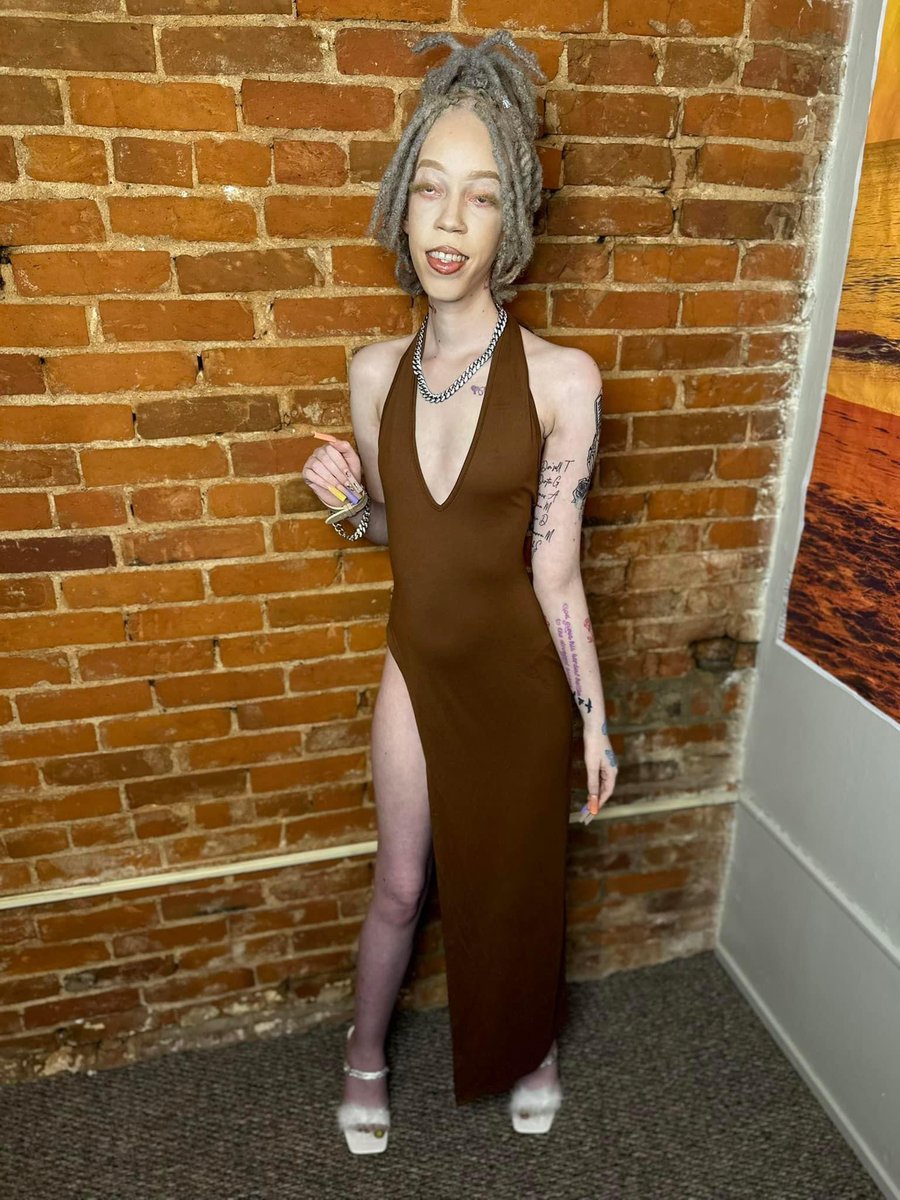 Ms Ushie Gushie💦 on Twitter: "I always been a queen , I’ll take yo nigga call it spades 😀🤎 07/14"