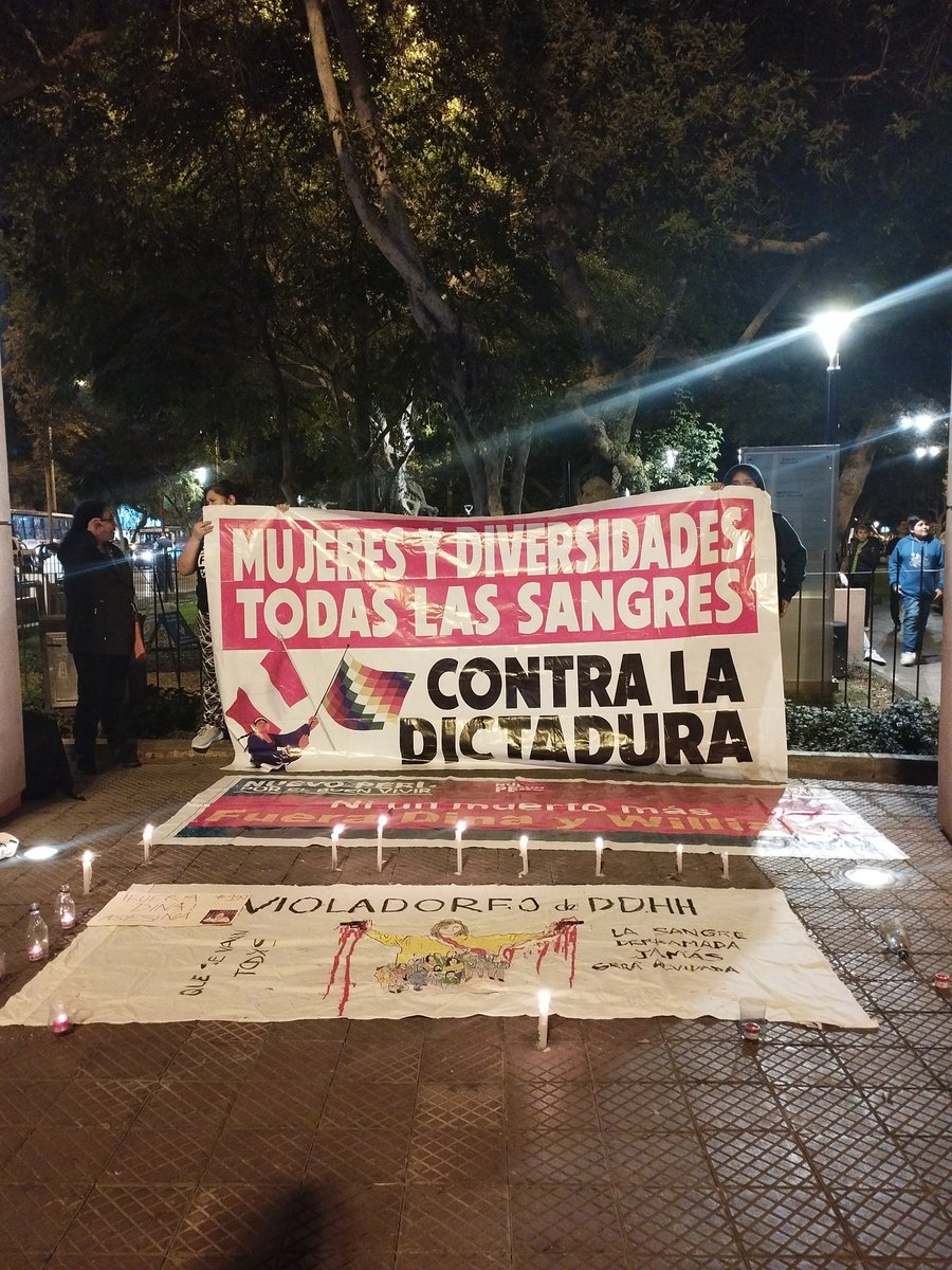 Ahora, en Miraflores (Parque Kennedy). Hacia la Marcha Nacional #19J #QueSevayanTodxs #AdelantoDeElecciones