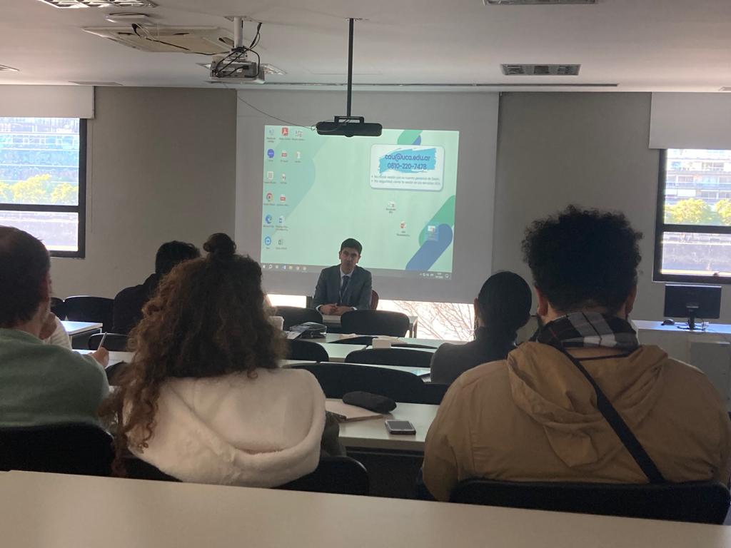 narcarranza's tweet photo. "That's why we don't have a singular discipline called 'public administration sciences' because it's the context that truly matters." Caner Bakir #IPSA2023 https://t.co/3zF2eVOFsk