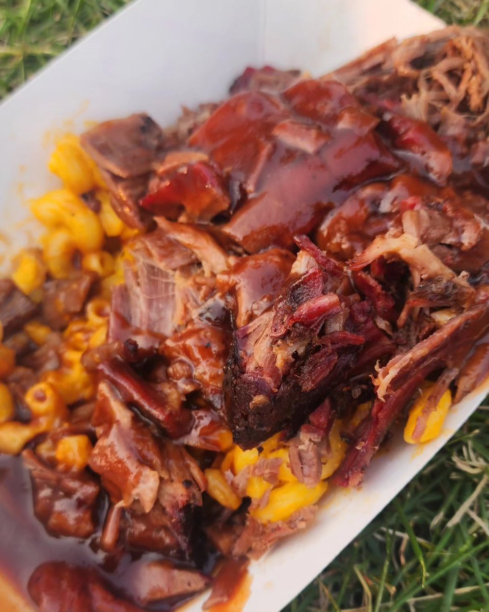 BriittyBear's tweet photo. RibFest this weekend was AMAZING!! I hope you've had a wonderful weekend too! 🤤 Time to smoke more meat!! https://t.co/O0TYIl8HfH