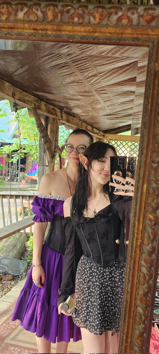 friieddumplingg's tweet photo. 🦋✨️ https://t.co/leJYRsa7dB