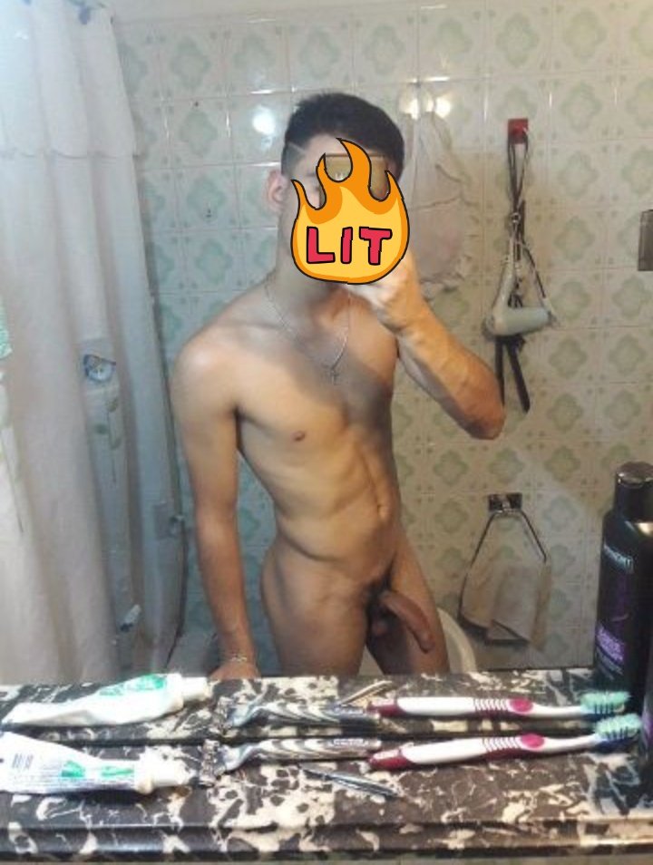 santiagoOk334's tweet photo. A verrr https://t.co/sfeLILJFwE