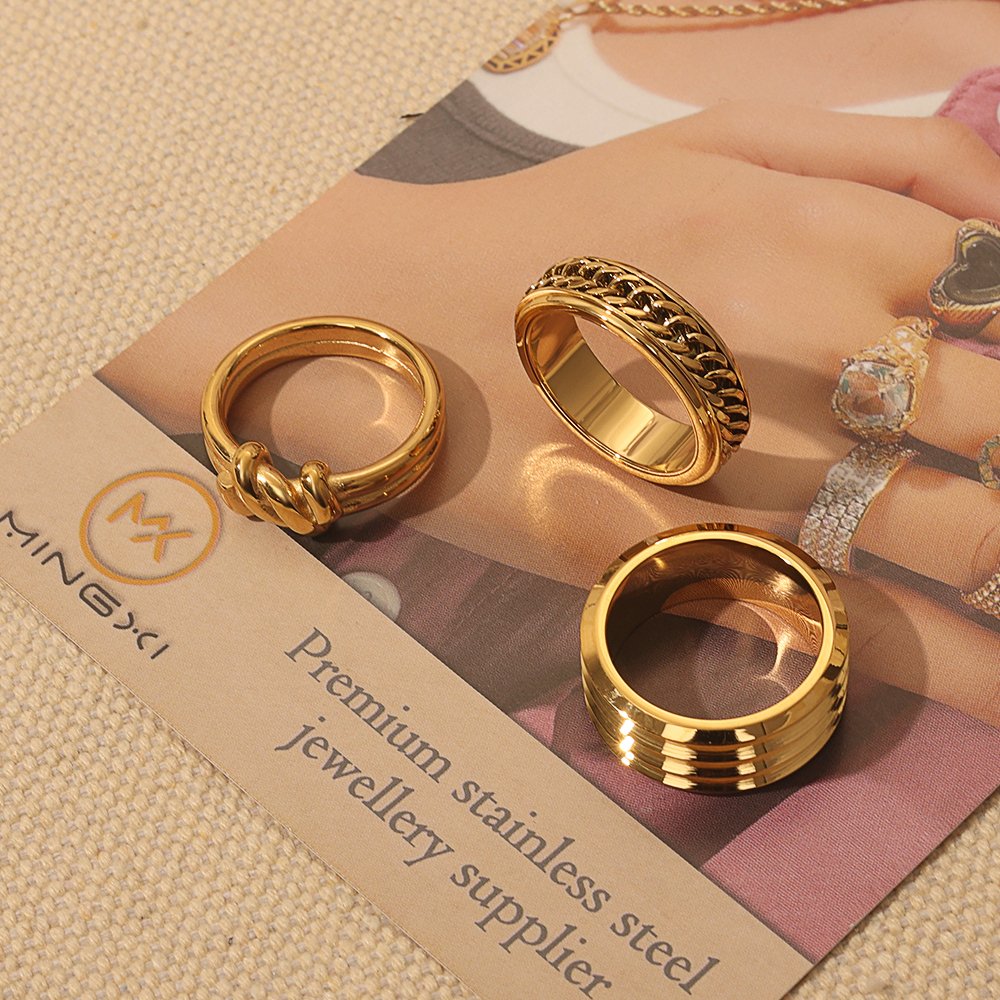 Rachelguo5's tweet image. The unique focus of its own gathering edge, multi-fold wear is not restricted by style.#ring #Ringerike #goldenpunk #goldenheart #gifts #giftideas #vintage #Charmed #charmingtwt #vintagestyle #vintagegirl #vintagejewelry #jewelry #jewelrayelcollections #jewellery