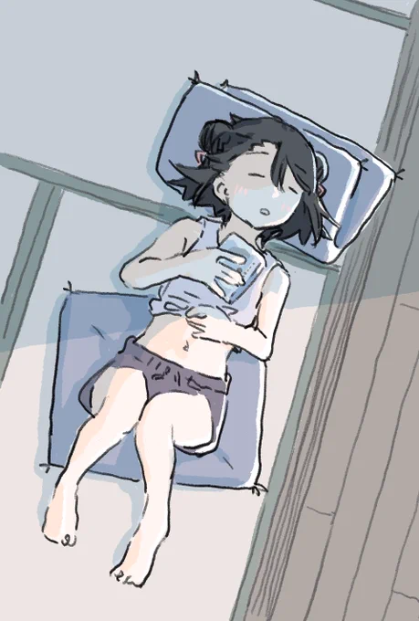 昼寝をする黒江ちゃん