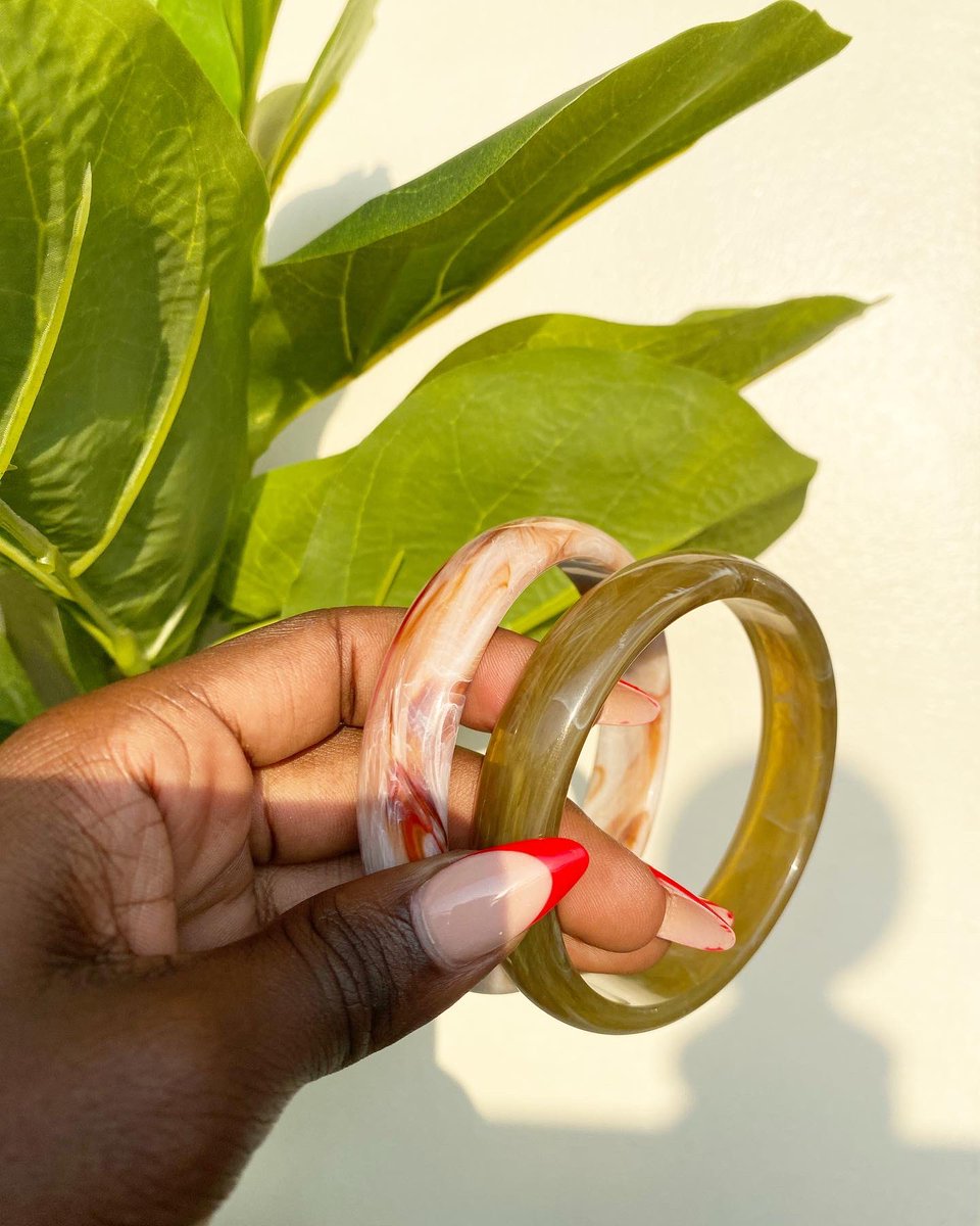 The classic y2k resin jewelry is back and we are here to catch you up on the trend😍😍

Resin rings: 10k each
Resin bangles: 15k - 25k each 

#prettyperfectug #resinjewelry #shop #ringstack #rings #bangles