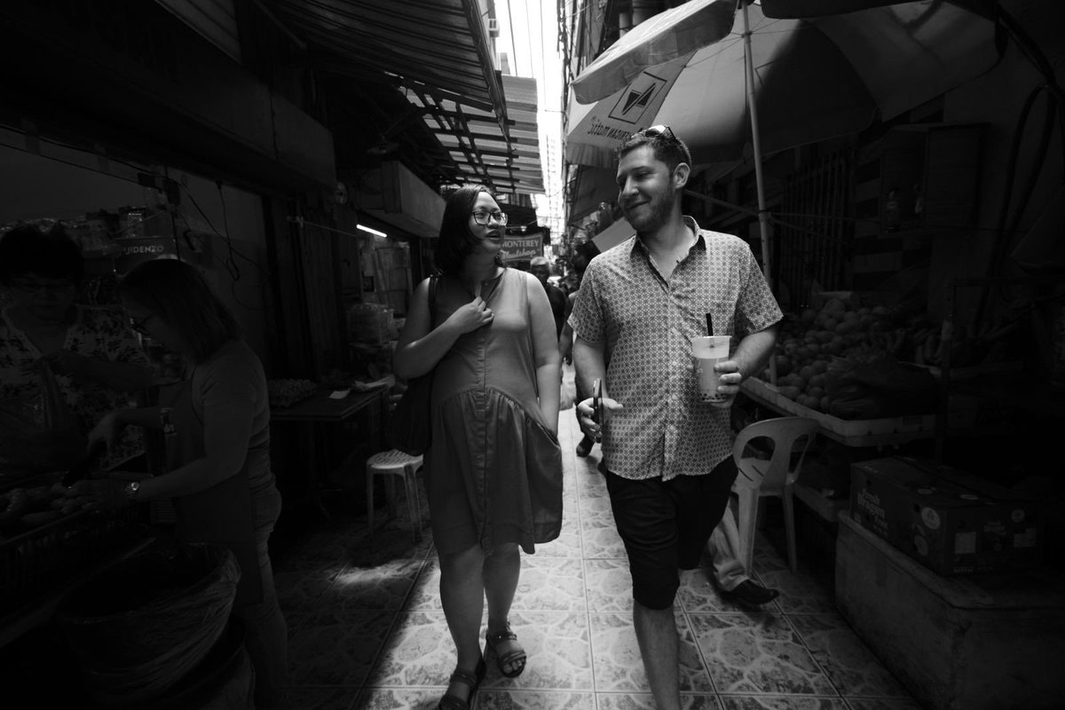PunnyQuote's tweet photo. My first bubble tea experience! I'm having an ube latte with the excellent Nikki Yu, CMT as she took us on a walk around Chinatown in Metro Manila.
#CMTAsiaRoadShow23 #cmtassociation #cmtchapter #cmtprogram @OptionsSean @sstrazza https://t.co/ZA0wIncRVh