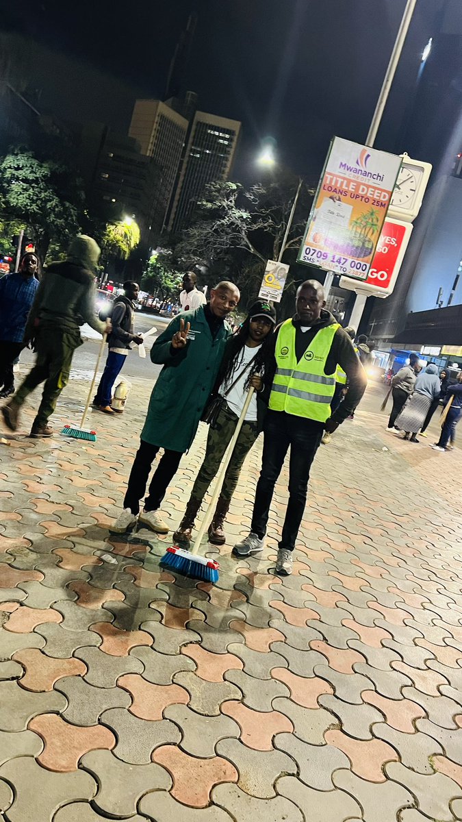 HomeToLife1's tweet image. ￼
In today's fast-paced world, environmental conservation has become a top priority. Today, we are excited to share our experience participating in the city cleanup event organized by Home to Life, Komb Greens, and the Green City Partnership with Sakaja Response Team.