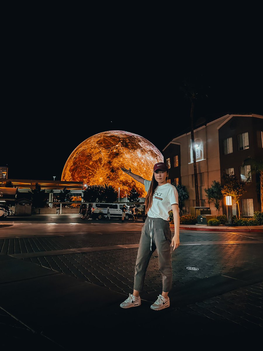Ashliee_J's tweet photo. And it’s spherical.
SPHERICAL!!! https://t.co/l5DKqW0JBI