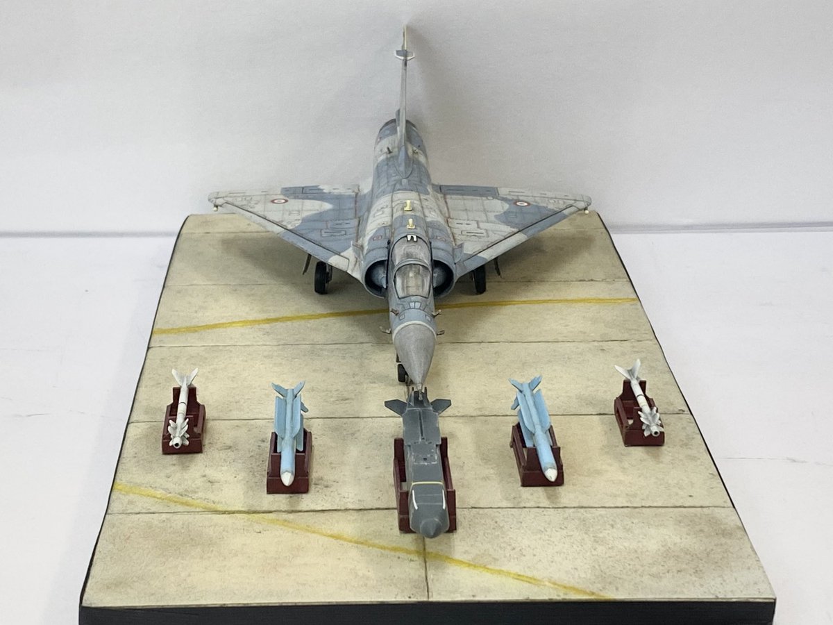 msn_00pilo's tweet image. エレール 1/72 Mirage2000C。
完成しました。ディテールアップにこだわって頑張りました。ウェポンロードディスプレイにも挑戦出来たのでとても満足です❗️

#weaponloaddisplay 
#mirage2000
#heller
