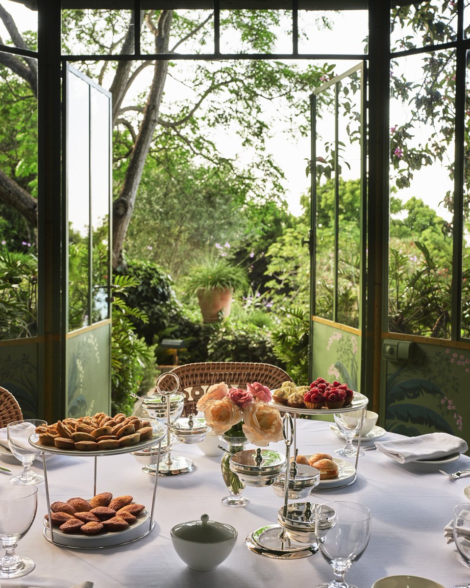 stir_world's tweet image. ibit.ly/u5-7E
#Britishdesigner @JasperConran’s Villa Mabrouka sits at the heart of Tangier’s lush green gardens with glistening views of the Strait of Gibraltar and the North Atlantic sea.#hospitalitydesign #morrocanarchitecture #africanarchitecture #architecture