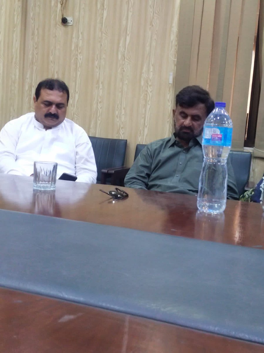 VOT_official_PU's tweet photo. Their presence is a reminder that the demands being put forward are not isolated, but representative of a larger populace. Ignoring or underestimating their role would be a disservice to the aspirations of the people. 
#نوٹیفیکیشن_جاری_کرو https://t.co/iJcIGewwWb