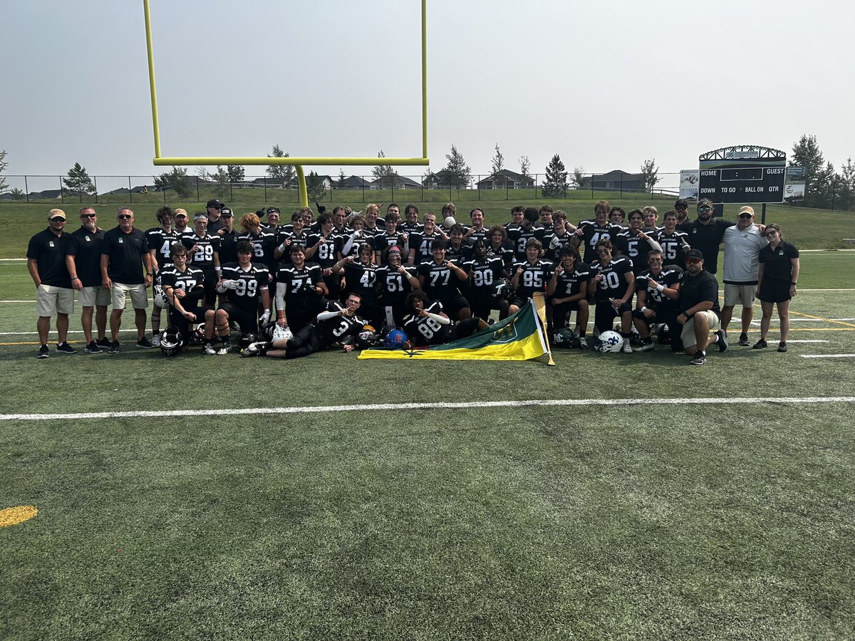 Another year in the books with the Team Sask. U18 Futures. 48-6 over Team Alberta in the Gold Medal game of the U18 Regional Showcase. These boys were amazing representatives of Saskatchewan. I’m so proud of them all.
#footballsaskatchewan
#footballalberta
#football