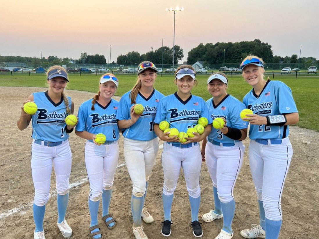 Our 💣 hitters from this weekend!!! @BommaritoKenna 💣💣💣💣💣💣💣 @DalaneyGage 💣💣 @Raeann_2006 💣 @AbbyKlaft 💣 @elizabethnkerr 💣 @EmmaHoover2024 💣 Brings us to 13 💣’s on the weekend!! Heck of a weekend for these ladies!!