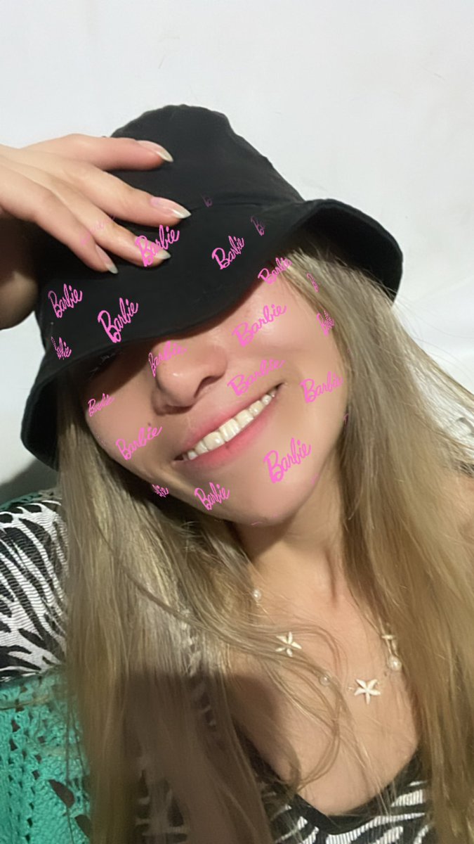 pau_mo's tweet photo. @NoContextHumans Barbie mood🎟️ https://t.co/np4z49PEJy