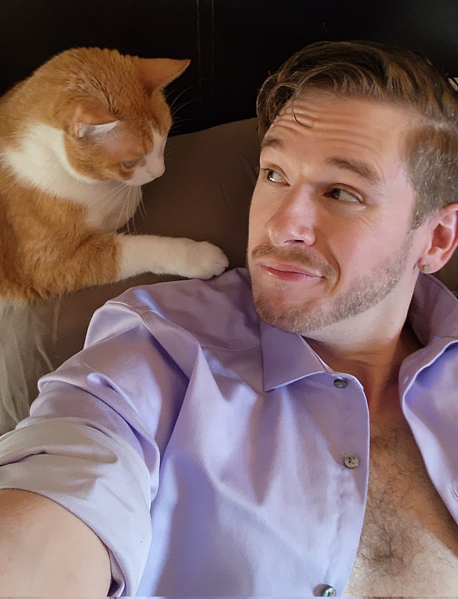 F1NDvEJacAAOvRV.jpg:large