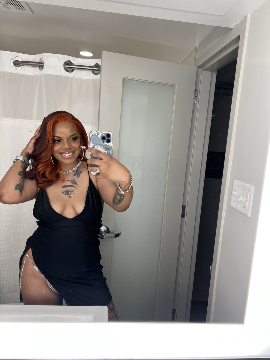 _ScreamJae's tweet photo. starting to love being twentysomething 🖤 https://t.co/IGXbPbAmba