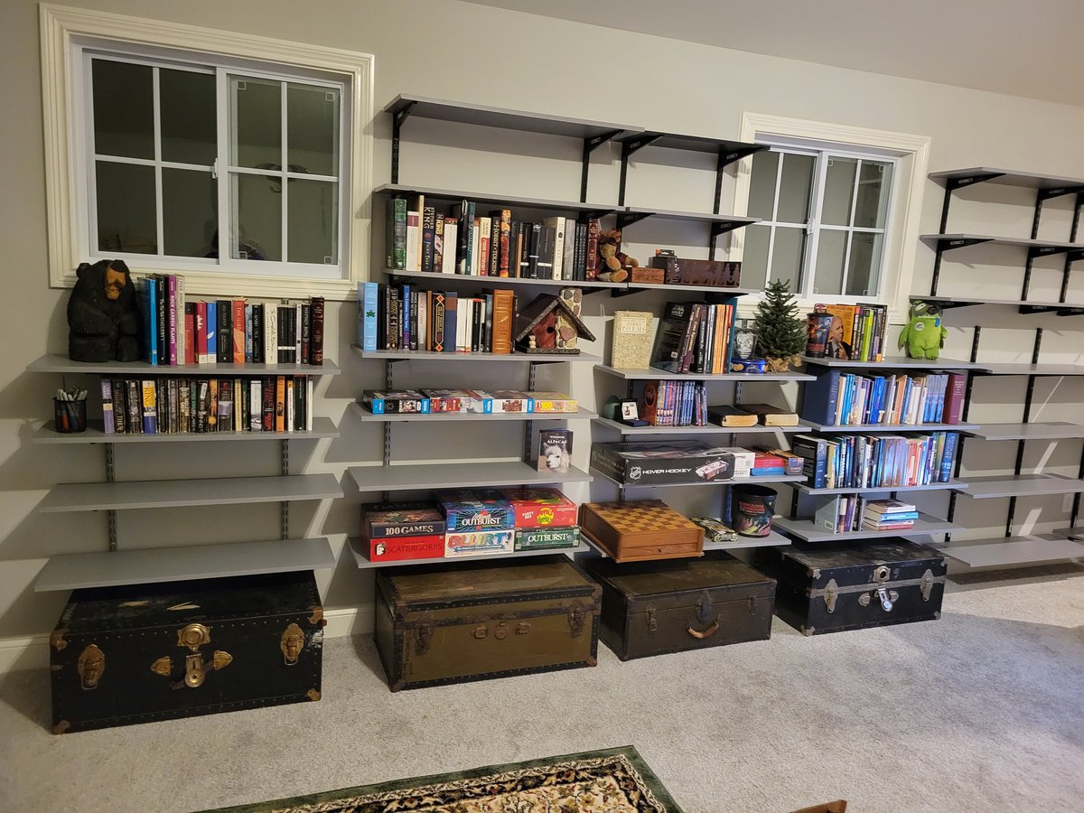 data_dragoness's tweet photo. And that's the weekend project and a bucket list item complete! Proud owner of adjustable floor to ceiling bookshelves π can't wait for Kyle's books to help me fill up the rest! Before and after pics below π
#callmebelle #needaladder https://t.co/lJfcdIV3kK