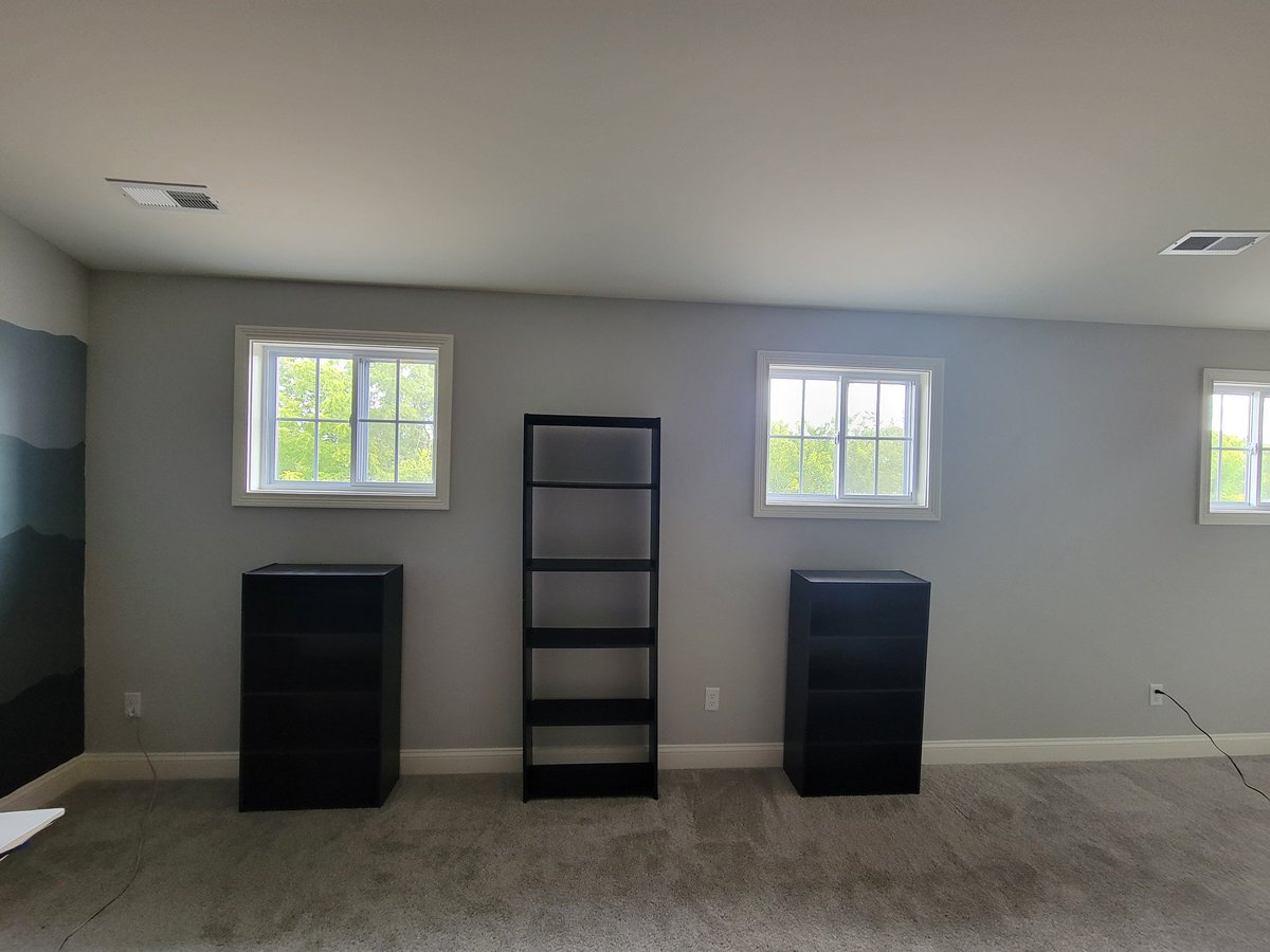 data_dragoness's tweet photo. And that's the weekend project and a bucket list item complete! Proud owner of adjustable floor to ceiling bookshelves π can't wait for Kyle's books to help me fill up the rest! Before and after pics below π
#callmebelle #needaladder https://t.co/lJfcdIV3kK