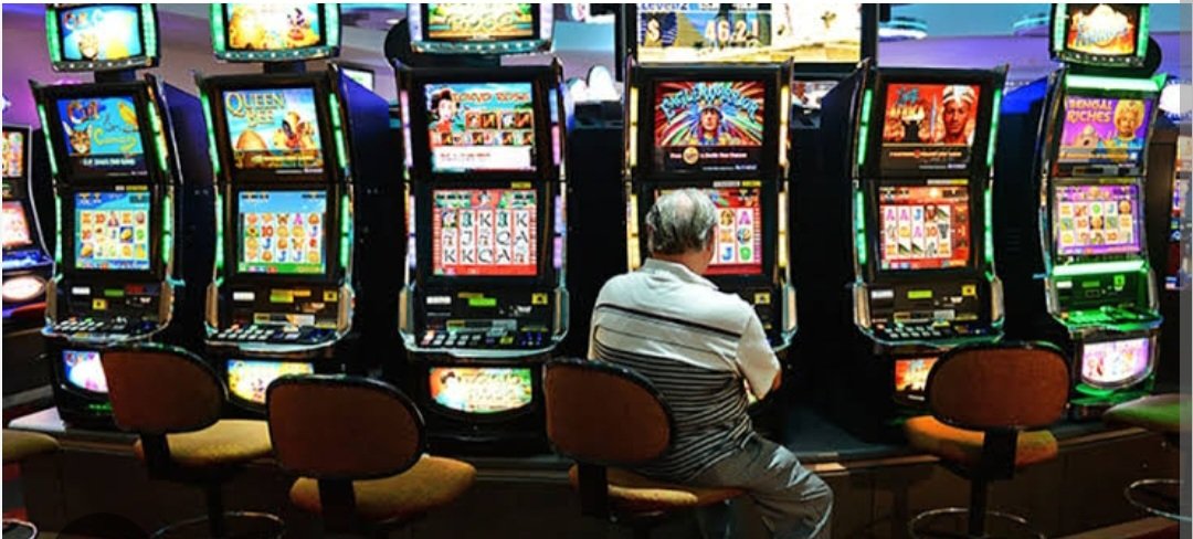ruthlamperd's tweet photo. How's this for chilling? "The gambling industry relies on churn - because unfortunately their best customers lose everything." (Academic on @abcmelbourne this morning - missed his name)
 Proposed law reform in #Vic looking good. @VicGovAu don't crumble. @ReformGambling https://t.co/ZH23qtDTgZ