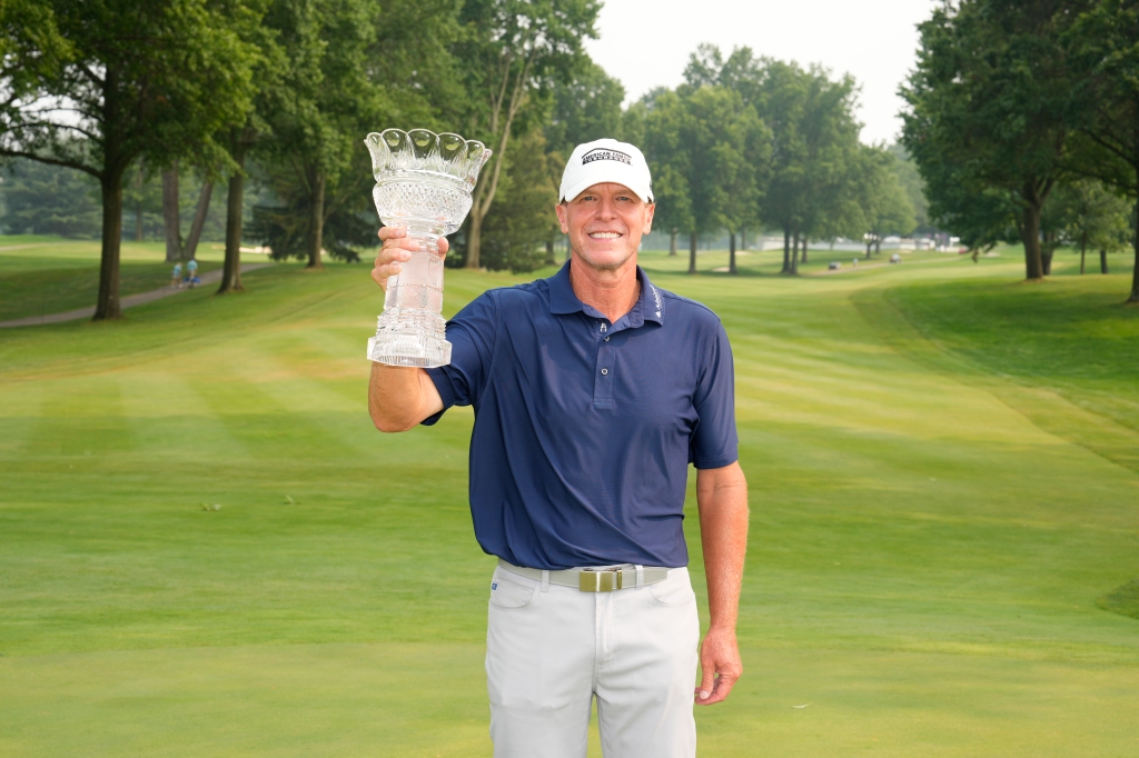 Steve Stricker wins his 3rd PGA Tour Champions major of year with dominant weekend at Firestone https://t.co/c4ffKP0xId https://t.co/13W84Zdcfn