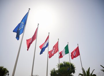 Rayan_DDDR's tweet photo. 7/7
Sur ce point, l'accord vise à empêcher les traversées de migrants depuis les côtes Tunisiennes, à lutter contre les passeurs et à renvoyer plus facilement en Tunisie les RESSORTISSANTS TUNISIENS qui sont en situation irrégulière dans l'UE. https://t.co/ZA1Mt6iPcS