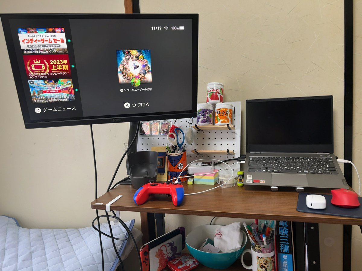 ddnfu's tweet photo. デカモニターいいよね https://t.co/YtlHFT8g2X