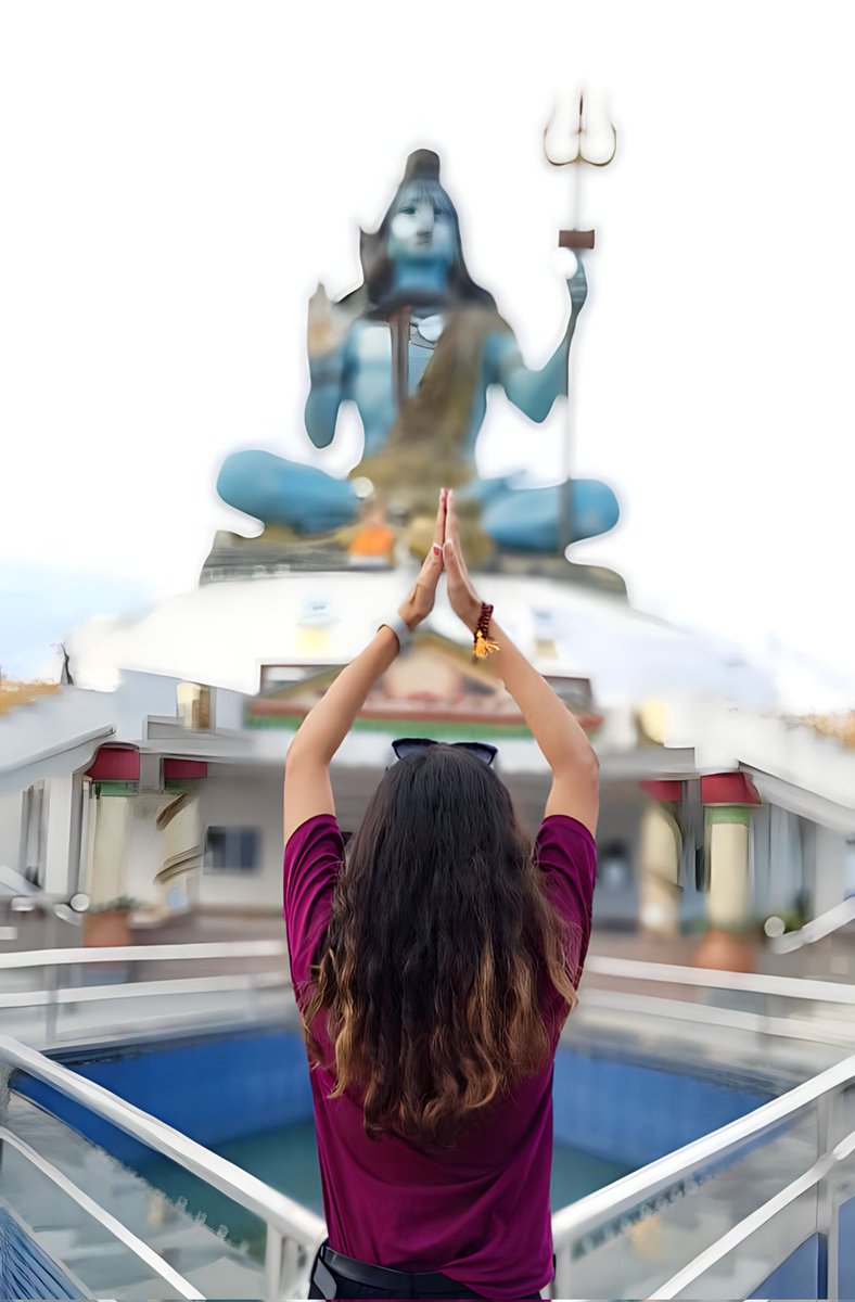 श्रावण मन पराउन का लागि धेरै बाटाहरु छन 
र गन्तव्य केवल #शिव ।
ॐ नम शिवाय 🕉️🔱