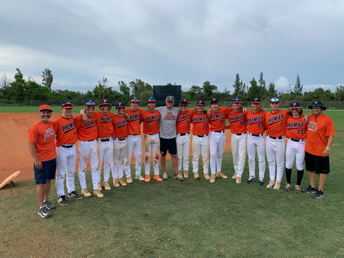 NOVAPremierBB's tweet photo. This group just went 5-0 to win their pool and enter bracket play as the #4 overall seed out of 102 teams PG #BCS! #GoPremier #612 @shortyamos @BenChow21 https://t.co/VARDGXXYAo